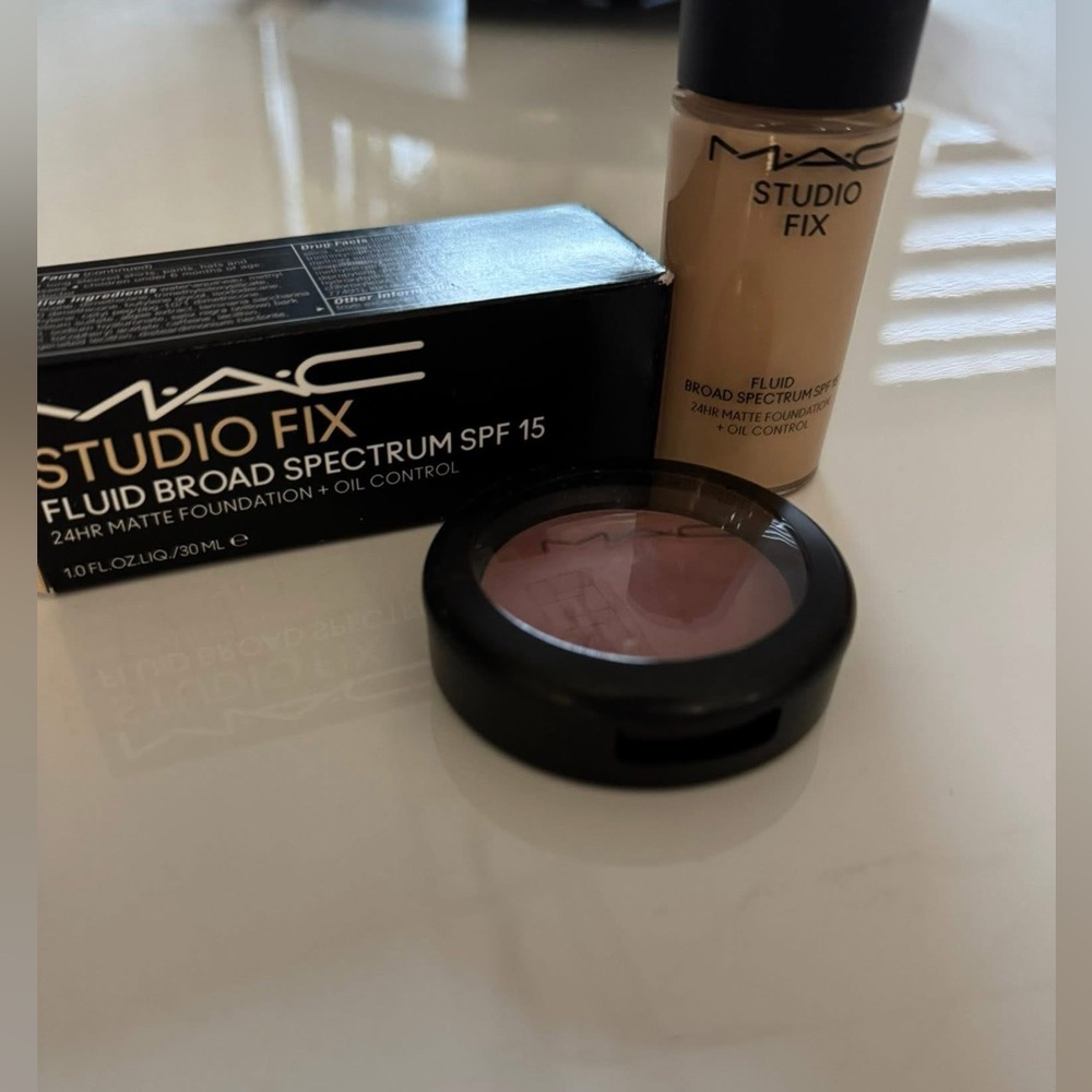 MAC Cosmetics set